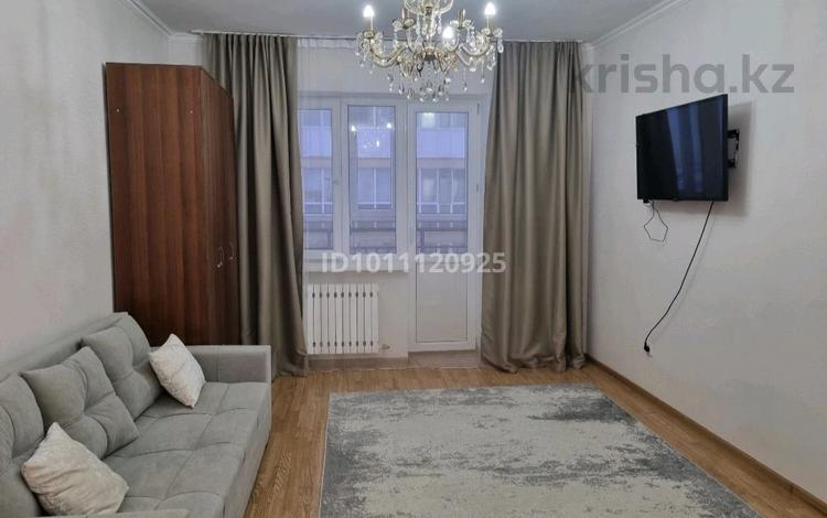 1-бөлмелі пәтер · 35 м² · 9/18 қабат, Кошкарбаев 56 — Әзірет Сұлтан мешіті, бағасы: 19.3 млн ₸ в Астане, Сарайшык р-н — фото 4