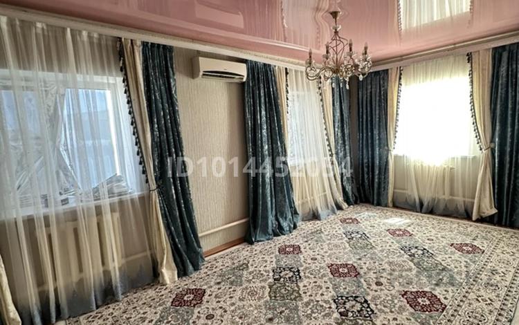 Жеке үй · 4 бөлме · 65.5 м² · 10 жүзд., Геолог -ш/а., Кетбуга батыр 10, бағасы: 23 млн ₸ в Атырау, мкр Геолог — фото 2