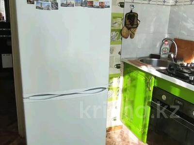 3-комнатная квартира · 60 м² · 3/5 этаж, Заводская за 17 млн 〒 в Петропавловске