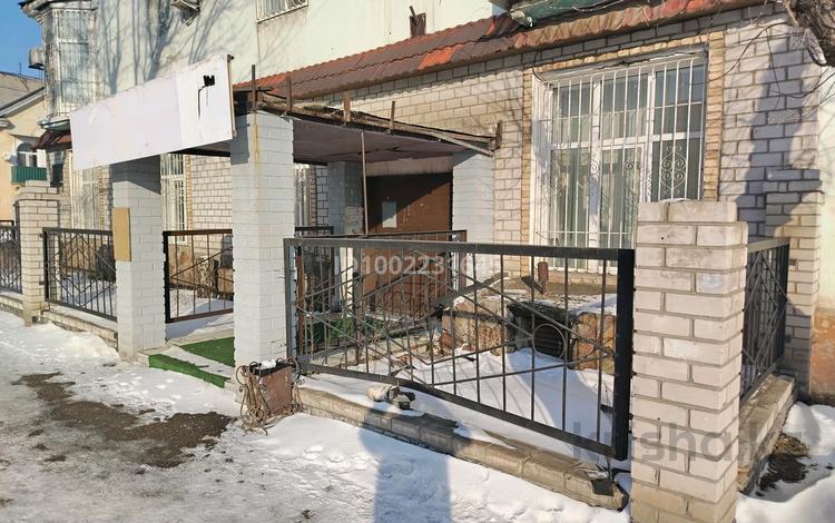 Офисы, магазины и бутики, салоны красоты, фитнес и спорт, медцентры и аптеки, образование, развлечения · 300 м² за 330 000 〒 в Экибастузе — фото 2