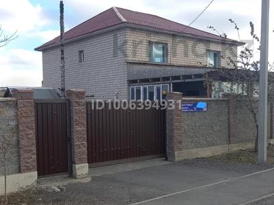 Отдельный дом · 7 комнат · 210 м² · 10 сот., мкр Уркер, Доспамбет жырау за 51 млн ₸ в Астане, Нура р-н
