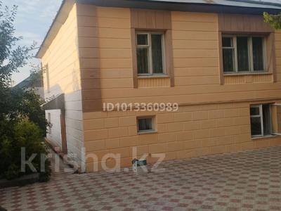 Отдельный дом · 6 комнат · 160 м², Переулок центре Талдыкорган 24 — Центр городе за 39 млн ₸