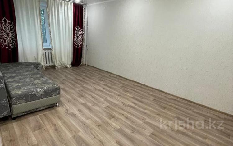 3-комнатная квартира, 64 м², 2/5 этаж, Шешембекова 15 за 17 млн 〒 в Экибастузе — фото 3