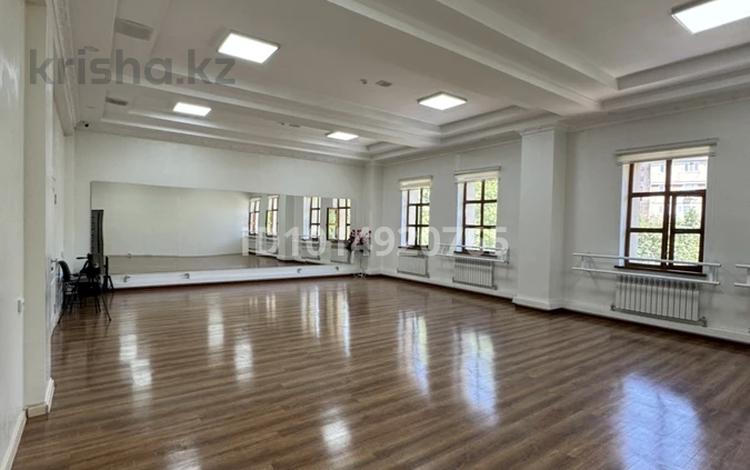 2 комнаты · 130 м² · 2/2 этаж, мкр Восток 63/3 за 200 000 ₸ в Шымкенте, Аль-Фарабийский р-н — фото 2
