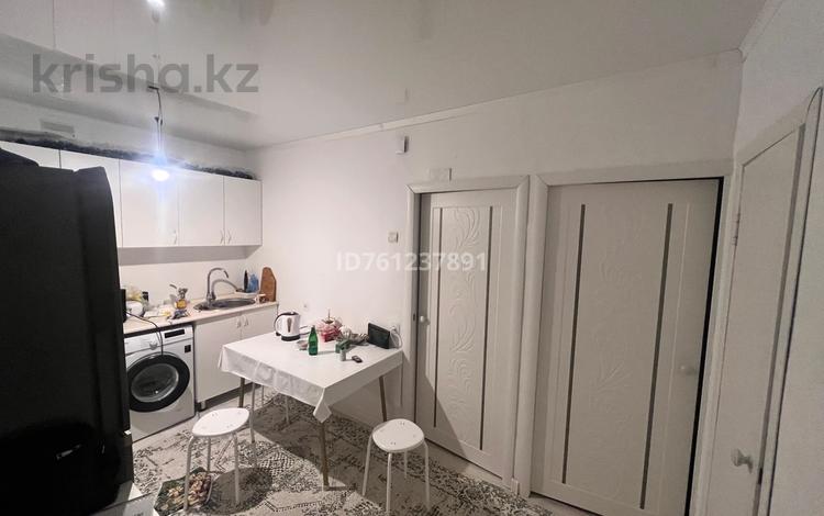 2-комнатная квартира · 48 м² · 2/4 этаж, 3 мкр 38 за 10.5 млн ₸ в Жанаозен — фото 2