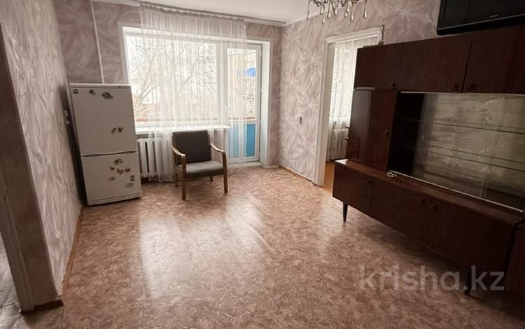 2-бөлмелі пәтер · 44 м² · 4/4 қабат, Локомотивная 61, бағасы: 11 млн ₸ в Уральске — фото 2