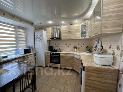 3-бөлмелі пәтер · 67 м² · 9/9 қабат, Пермитина 31 — Р-н пл. Республики, бағасы: 330 000 ₸ в Усть-Каменогорске