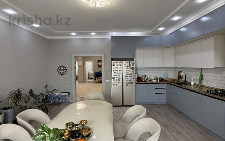 3-комнатная квартира · 150 м² · 11/15 этаж, 19-й мкр, 19 мкрн 5 за 60.9 млн ₸ в Актау — фото 2