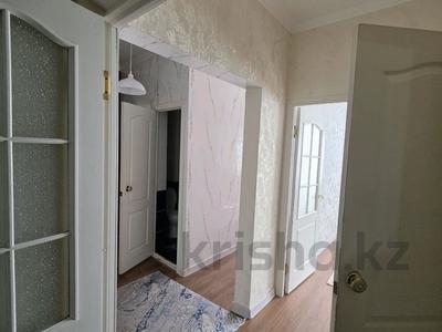 2-бөлмелі пәтер · 60 м² · 2/5 қабат, МКР.КАРАСУ 22 — мкр.КАРАСУ. ШКОЛА 64/ БАНЯ АЛТЫН БУЛАК, бағасы: 19.5 млн ₸ в Шымкенте, Туран р-н