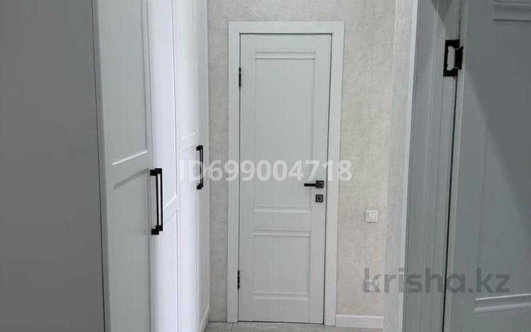 2-комнатная квартира · 61 м² · 6/10 этаж, мкр Юго-Восток, Строителей за 250 000 ₸ в Караганде, Казыбек би р-н — фото 2