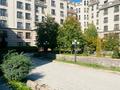 3-комнатная квартира · 110 м² · 1/8 этаж, мкр Мирас 157 за 800 000 ₸ в Алматы, Бостандыкский р-н