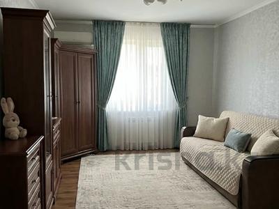 1-бөлмелі пәтер · 50 м² · 13/16 қабат, Мамыр ш/а., Мамыр-1, бағасы: 35 млн ₸ в Алматы, Ауэзовский р-н