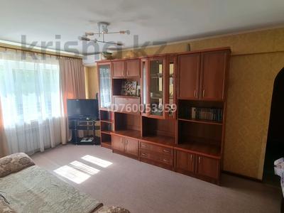 3-бөлмелі пәтер · 49 м² · 1/5 қабат, Мухамеджанова 14, бағасы: 200 000 ₸ в Балхаше