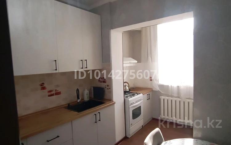 2-комнатная квартира · 60 м² · 2/5 этаж, 18-й микрорайон 52 — Еримбетова за 170 000 ₸ в Шымкенте, Аль-Фарабийский р-н — фото 4