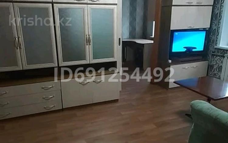 2-комнатная квартира · 46 м², Глинки 57 за 15.7 млн ₸ в Семее — фото 13