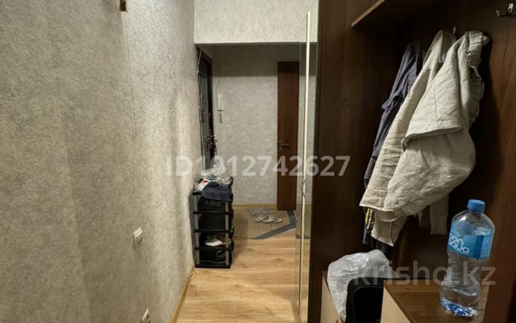 2-бөлмелі пәтер · 42 м² · 2/4 қабат, мкр №6 1а — Койшыманова, бағасы: 230 000 ₸ в Алматы, Ауэзовский р-н — фото 2
