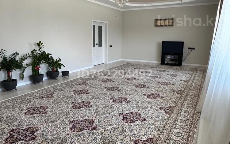 Отдельный дом · 5 комнат · 220 м² · 220 сот., мкр Жумыскер, Базар жырау 45 за 30 млн ₸ в Атырау — фото 2