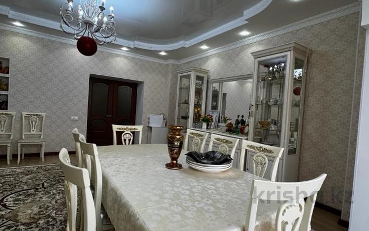 4-бөлмелі пәтер · 151.7 м² · 3/8 қабат, мкр. Алтын орда, Санкибай Батыра пр-т, бағасы: 70 млн ₸ в Актобе — фото 27