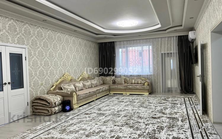 6-комнатный дом посуточно, 350 м², Жунисбеков 37 за 100 000 〒 в Туркестане — фото 2