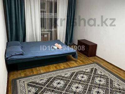 1-комнатная квартира · 55 м² · 2/5 этаж, Курмангазы 163 — В центре города Школьник за 10 000 ₸ в Уральске, мкр Школьник