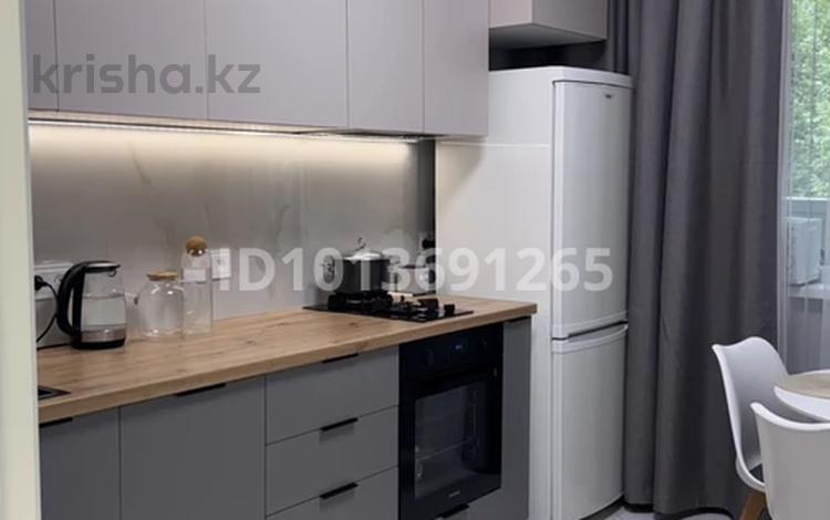1-комнатная квартира · 35 м² · 4/5 этаж, мкр Таугуль за 270 000 ₸ в Алматы, Ауэзовский р-н — фото 2