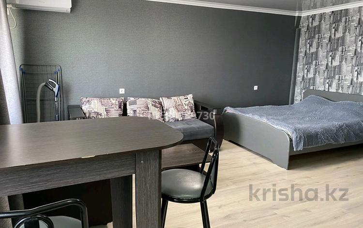 1-комнатная квартира · 31 м² · 2/5 этаж, Бухар жырау 44 за 11 000 ₸ в Караганде — фото 2