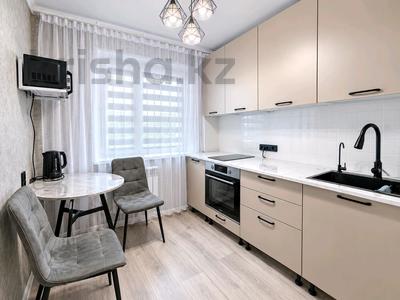 1-бөлмелі пәтер · 38 м² · 3/5 қабат, Бейбитшилик 57, бағасы: 17 000 ₸ в Жезказгане