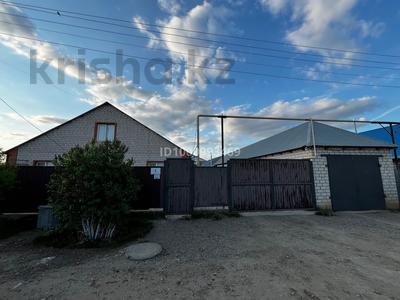 Жеке үй · 6 бөлме · 154 м² · 12 сот., мкр Жастар 2, Егинди 5, бағасы: 38.5 млн 〒 в Актобе, жилой массив Жанаконыс
