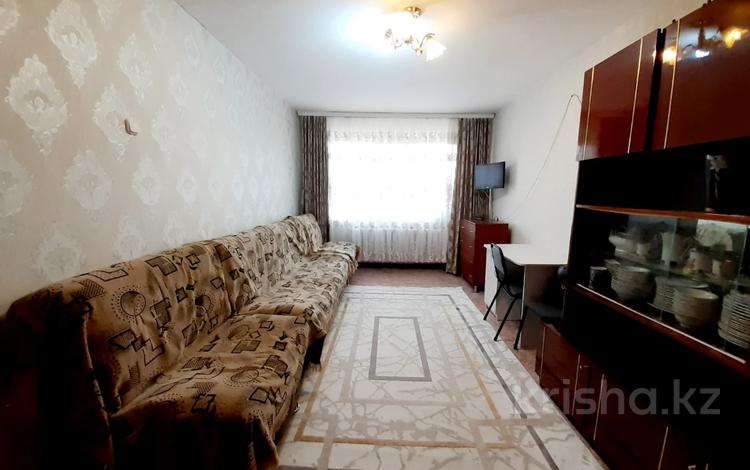 2-комнатная квартира · 44 м² · 1/5 этаж, Майкудук, 14й микрорайон за 9.5 млн ₸ в Караганде, Алихана Бокейханова р-н — фото 2