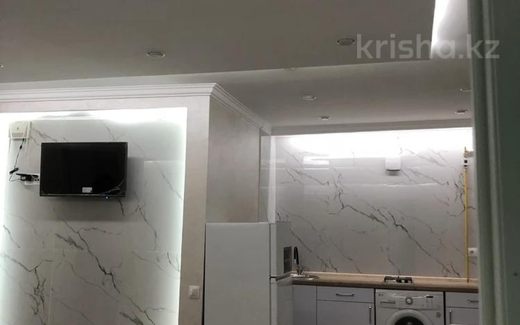 2-комнатная квартира · 48 м² · 2/5 этаж, мкр Новый Город, Бухар жырау 56 за 15 000 〒 в Караганде, Казыбек би р-н — фото 2