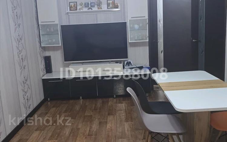 3-комнатная квартира · 65 м² · 5/5 этаж, мкр Айнабулак-3 94 за 35 млн ₸ в Алматы, Жетысуский р-н — фото 2