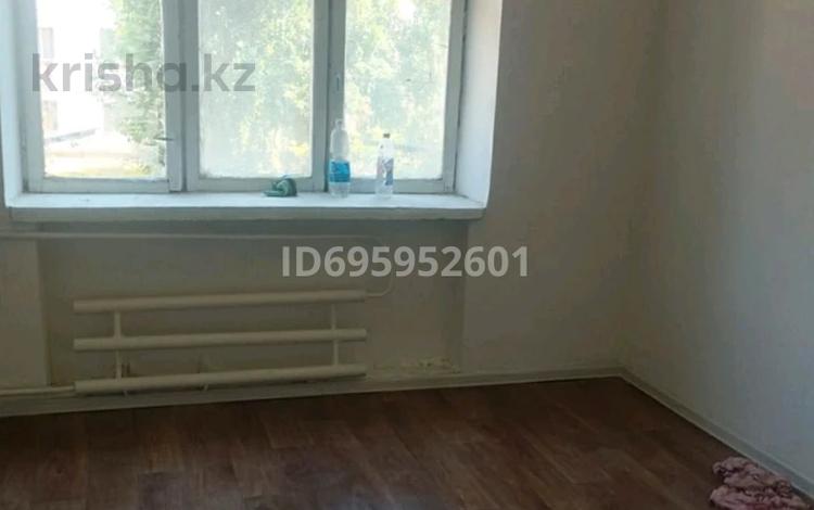 1-комнатная квартира · 30 м² · 2/5 этаж, Рысқұлов 37 Б — Торговый аялдамасы, Шағын бвзардың арты за 5.5 млн ₸ в Таразе — фото 2