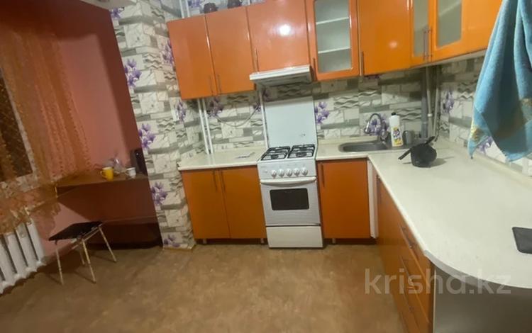 1-комнатная квартира · 40 м² · 3/5 этаж, мкр Айнабулак-1 2 за 160 000 ₸ в Алматы, Жетысуский р-н — фото 2
