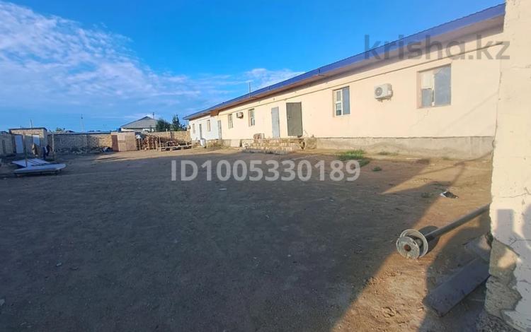 Отдельный дом · 2 комнаты · 150 м² · 12 сот., 18 квартл 20 за 10.2 млн ₸ в  — фото 2