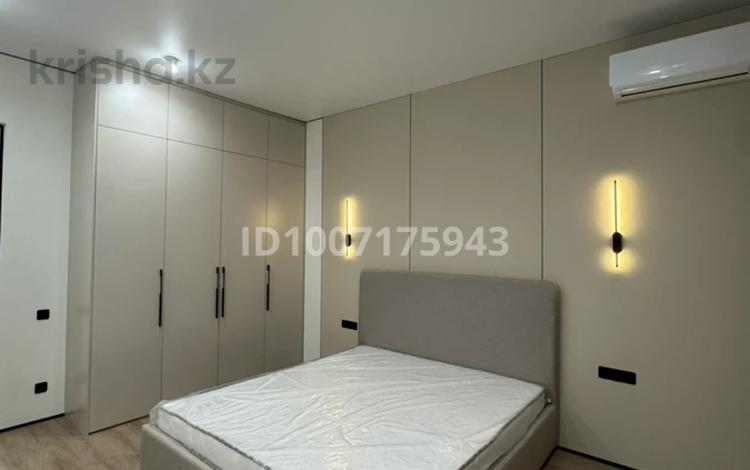 1-комнатная квартира · 42 м² · 9/9 этаж, Алихан Бокейхан 16/3, 16/2 за 350 000 ₸ в Астане, Есильский р-н — фото 2