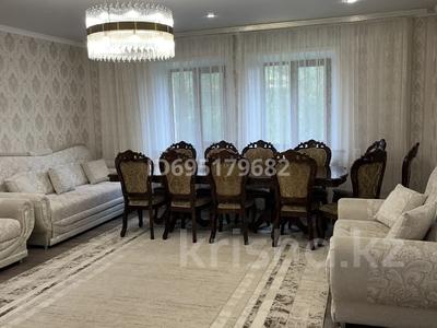 Отдельный дом · 5 комнат · 168 м² · 10 сот., Майкудук, Мкр Шахтёрский 14 за 38 млн ₸ в Караганде, Алихана Бокейханова р-н