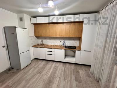 3-комнатная квартира, 80 м², 4/5 этаж помесячно, мкр Шугыла, Алтын Орда 6/18 за 300 000 〒 в Алматы, Наурызбайский р-н