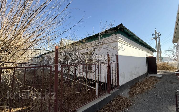 Офисы, магазины и бутики, склады, общепит, салоны красоты, медцентры и аптеки, образование, развлечения, конференц-залы, кабинеты и рабочие места, студии · 50 м² за 75 000 〒 в  — фото 2