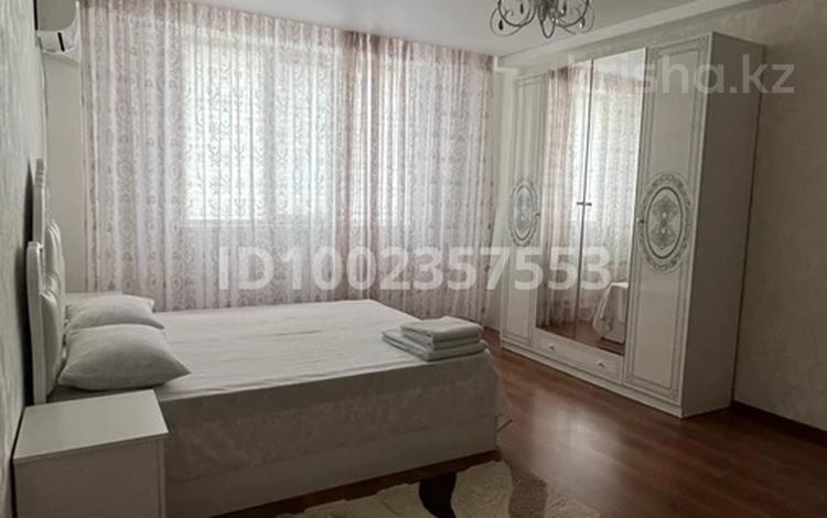 1-комнатная квартира · 45 м² · 2/5 этаж, 17-й мкр 76 за 8 000 ₸ в Актау — фото 2