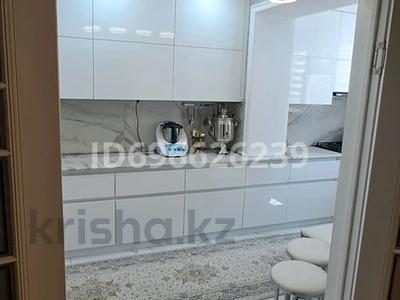 Продажа квартир в Мангистауской обл.: 3-комнатная квартира · 71 м² · 2/5 этаж, 11-й мкр 28 — 11-28 за 30 млн 〒 3-комнатная квартира · 71 м² · 2/5 этаж, 11-й мкр 28 — 11-28 за 30 млн 〒 в Актау