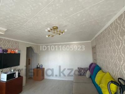 2-комнатная квартира · 44.2 м² · 5/5 этаж, Майкудук, 16й микрорайон 2 а — Школы №76 за 8.5 млн ₸ в Караганде, Алихана Бокейханова р-н