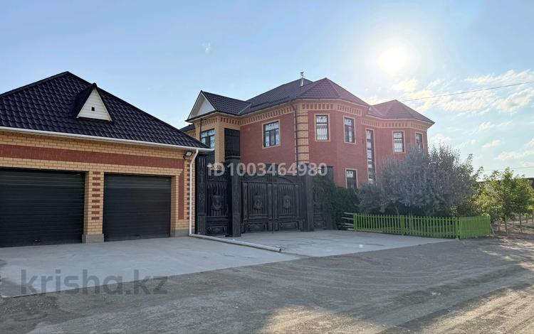 Отдельный дом · 10 комнат · 418 м² · 16 сот., Сартаев Көшекбай 11 за 110 млн 〒 в  — фото 2