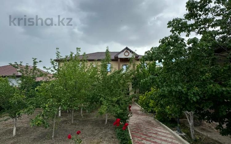 Отдельный дом · 7 комнат · 380.7 м² · 10 сот., мкр Жеруйык, 25 улица 2 за 85 млн ₸ в Атырау — фото 2