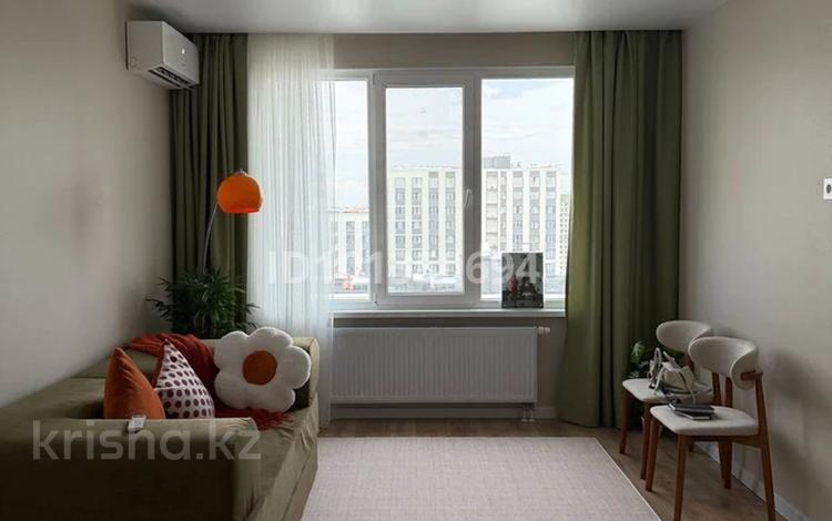 2-комнатная квартира · 53 м² · 15/17 этаж, Улы Дала 10 за 300 000 ₸ в Астане, Нура р-н — фото 2