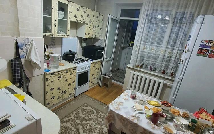 1-бөлмелі пәтер · 42 м² · 4/5 қабат, Болашак, бағасы: 18 млн ₸ в Талдыкоргане, мкр Бирлик — фото 3