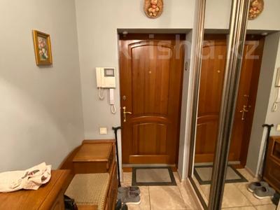 3-бөлмелі пәтер · 73.3 м² · 3/5 қабат, №11 ш/а. 49 — Жандосова, бағасы: 56.5 млн ₸ в Алматы, Ауэзовский р-н