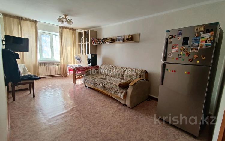 3-бөлмелі пәтер · 57 м² · 1/2 қабат, Алиби Джангильдина 170, бағасы: 14 млн ₸ в Актобе, мкр. Курмыш — фото 2