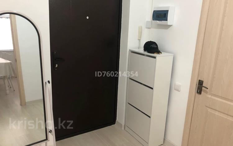 1-комнатная квартира · 45 м² · 4/9 этаж, мкр Нурсая 114 за 150 000 ₸ в Атырау — фото 2