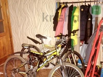 Продажа квартир в Восточно-Казахстанской обл.: 3-комнатная квартира · 83 м² · 1/2 этаж, Свердлова 24 за 7 млн 〒 3-комнатная квартира · 83 м² · 1/2 этаж, Свердлова 24 за 7 млн 〒 в Риддере
