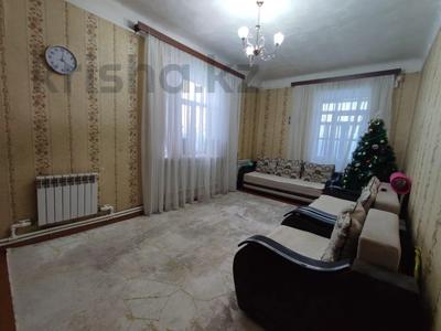 Продажа квартир в Карагандинской обл.: 3-комнатная квартира · 68 м² · 2/2 этаж, Торговая — Школа, садики, остановки за 6.5 млн 〒 3-комнатная квартира · 68 м² · 2/2 этаж, Торговая — Школа, садики, остановки за 6.5 млн 〒 в Шахтинске